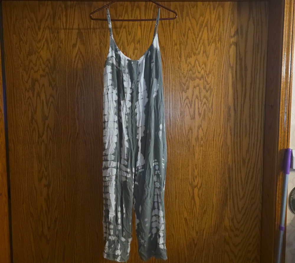 Promesa Olive Green & Light Gray Tie-Dye Spaghetti Strap Jumpsuit